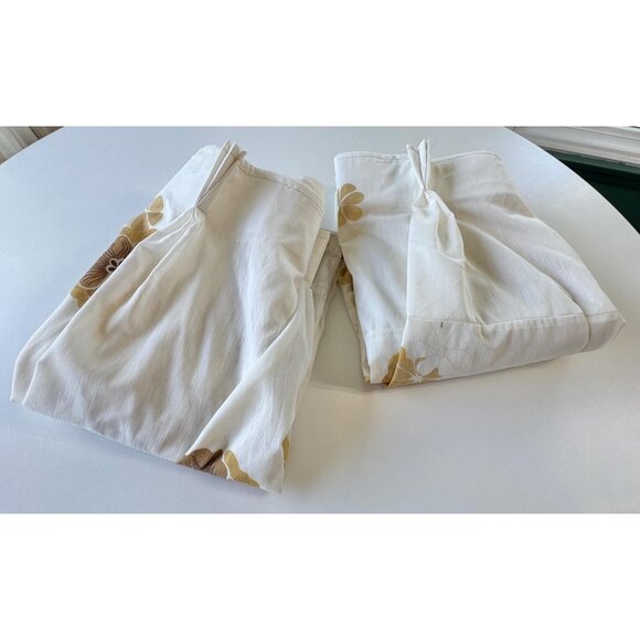 Vintage 1970s cream curtain, large brown, tan flowers, pleated, for each - Picture 9 of 10